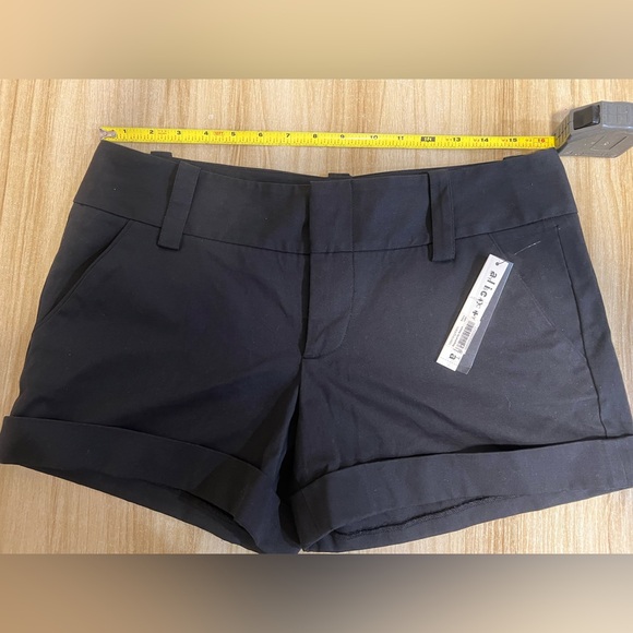 Alice + Olivia Black Shorts - Picture 10 of 10